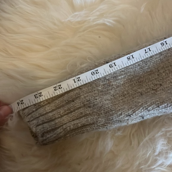 Men’s Smartwool sweater size small - Picture 3 of 6